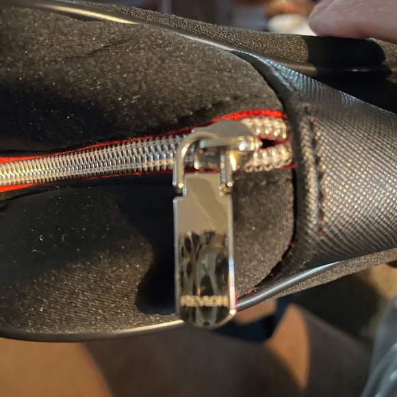 Revlon Travel Cosmetic Toiletry Bag NWT - Picture 4 of 13